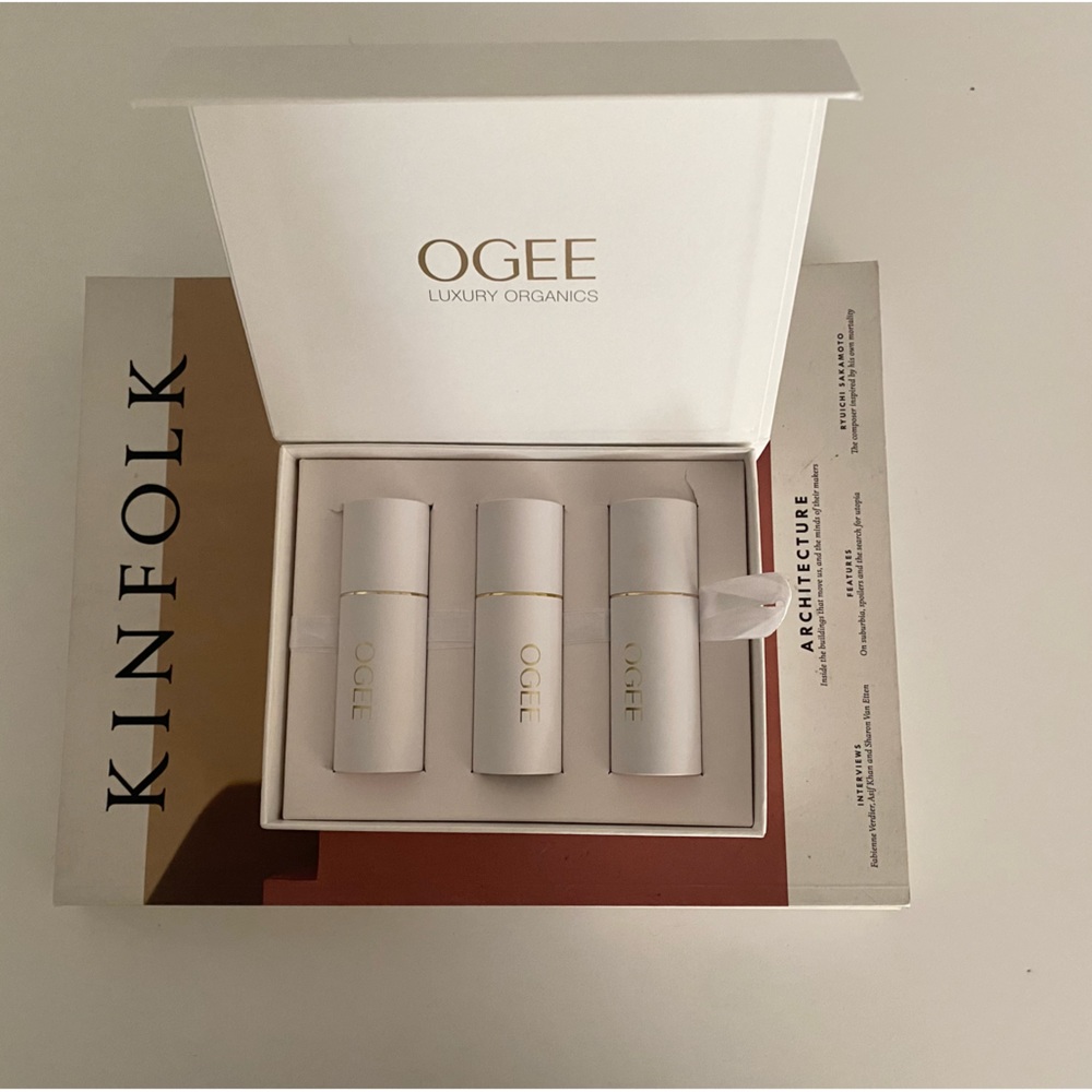 OGEE RADIANT CONTOUR: